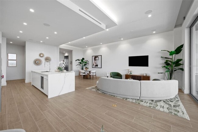 Building Photo - Unfurnished Luxury Rental at The St. Regis Longboat Key