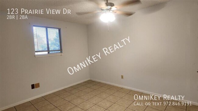 Building Photo - 123 Prairie View Dr