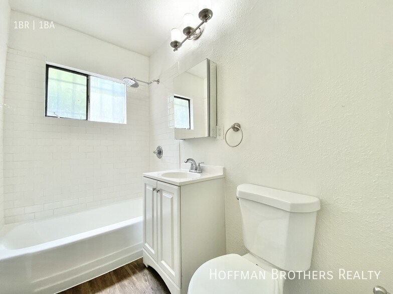 Building Photo - 4619 Lomita St