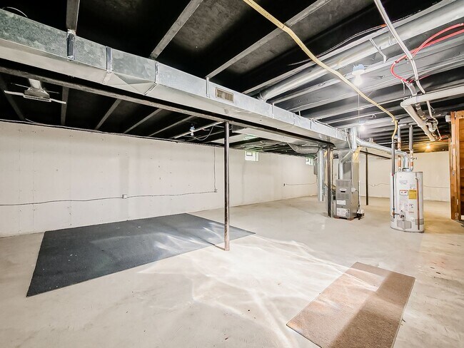 Building Photo - 49 Oakhill St