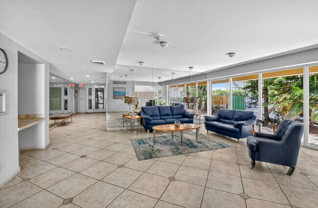 Building Photo - 3581 S Ocean Blvd