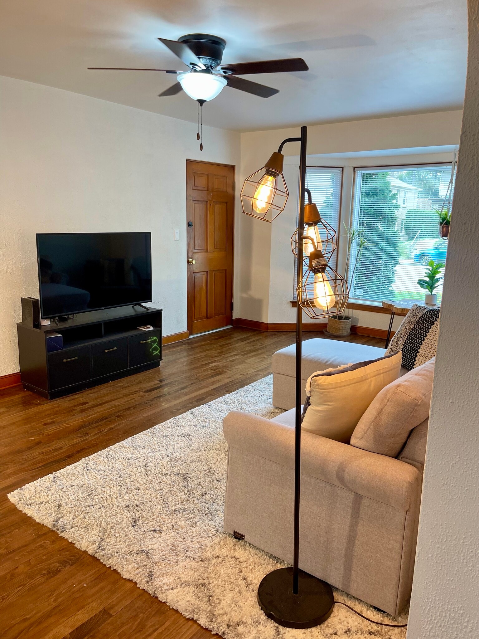 Building Photo - 6525 W Center St