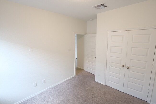 Building Photo - 5719 Tabula Rasa Dr