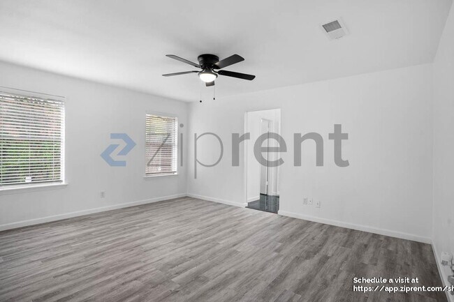 Building Photo - 6829 Shadydale Dr