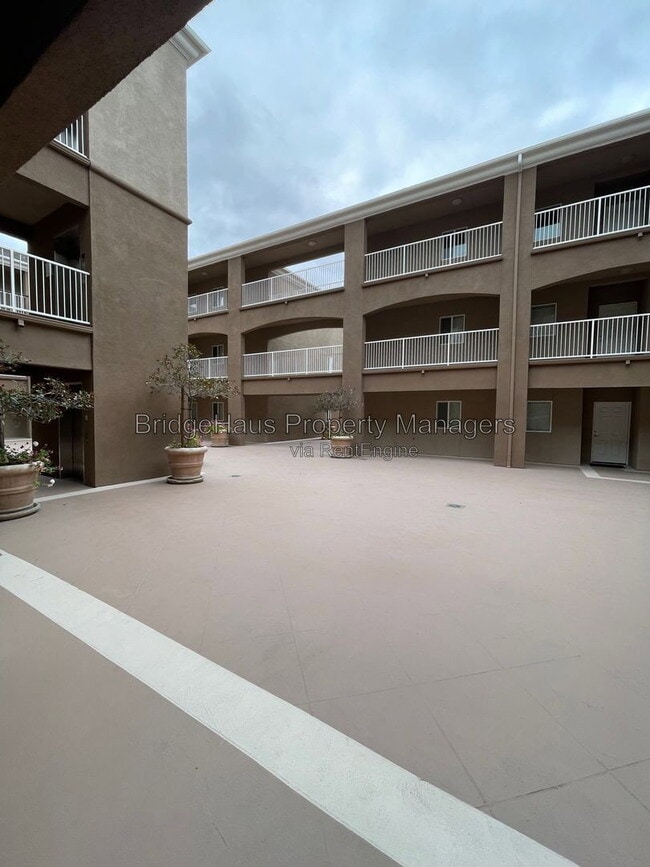 Building Photo - 7671 Mission Gorge Rd