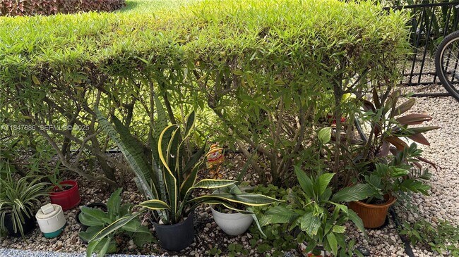 Building Photo - 98 Westbury E