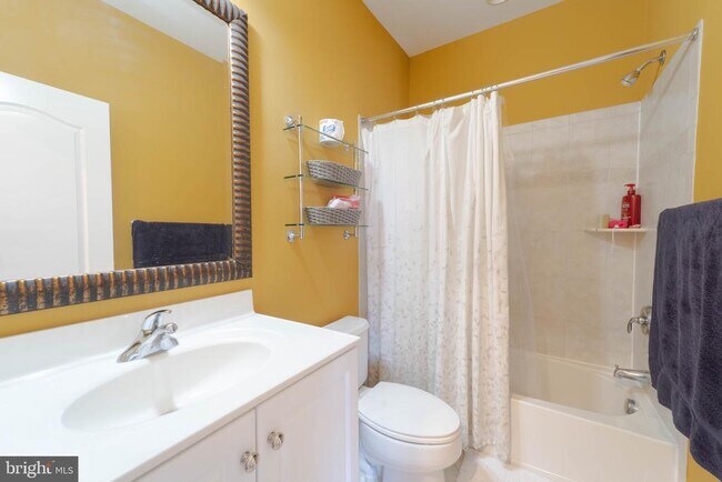 Building Photo - 11453 Galliec St