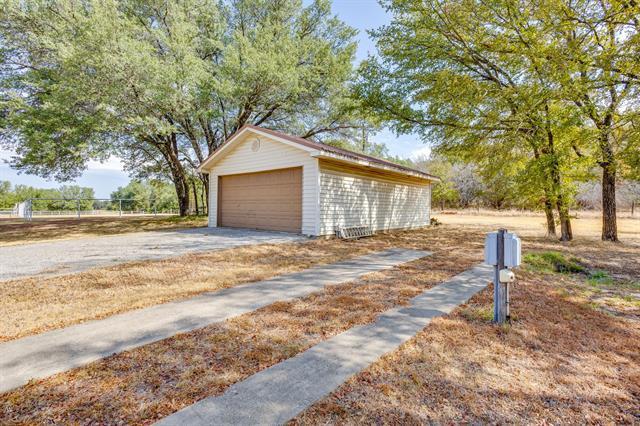 Building Photo - 2112 Miller Ct