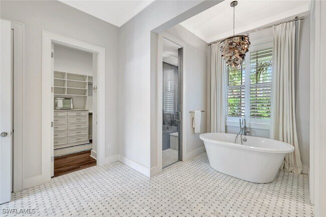 Building Photo - 160 Broad Ave S