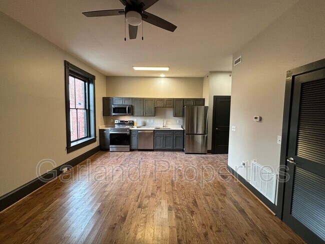 Building Photo - 73 W Main St