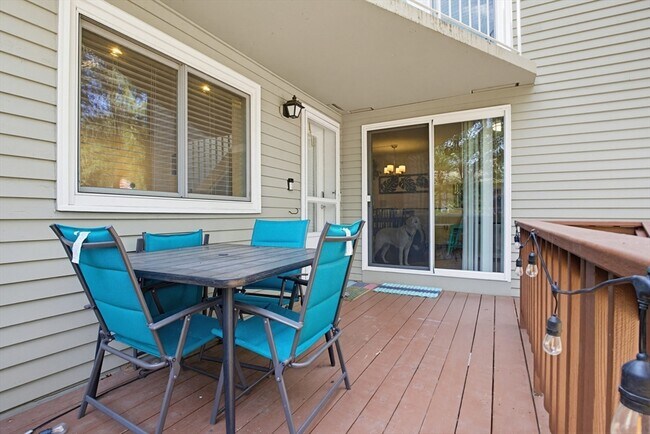 Building Photo - 49 Captain Eames Cir