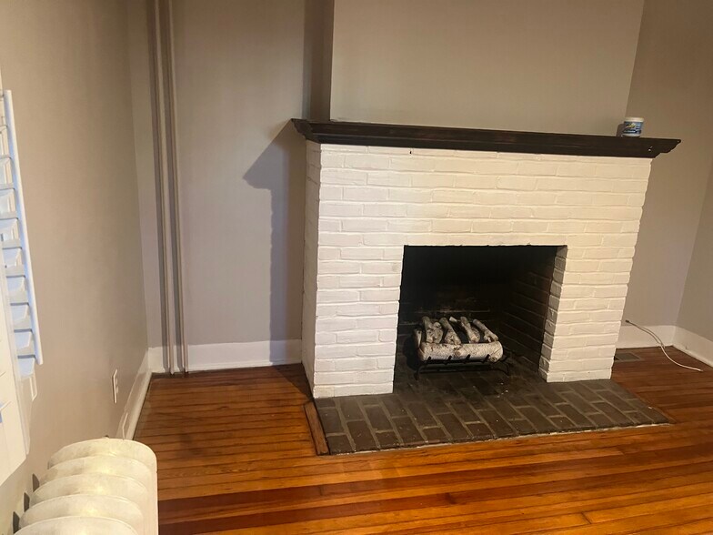 Building Photo - 126 S Bellevue Ave