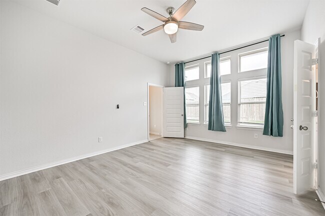 Building Photo - 7019 Terra Dr
