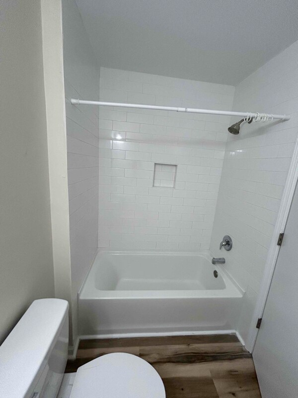 Building Photo - 1021 Hunters Trce