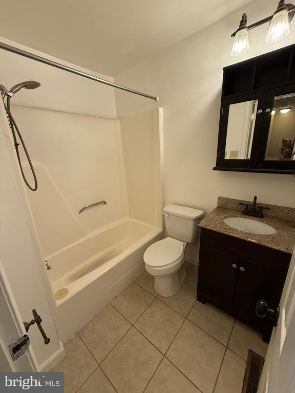 Building Photo - 3361 Ryon Ct