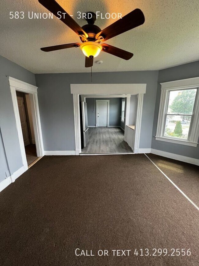 Building Photo - Large 3 BR Unit in Springfield's Old Hill ...