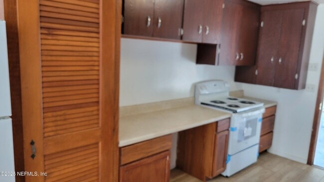 Building Photo - 4505 Clinton Ave