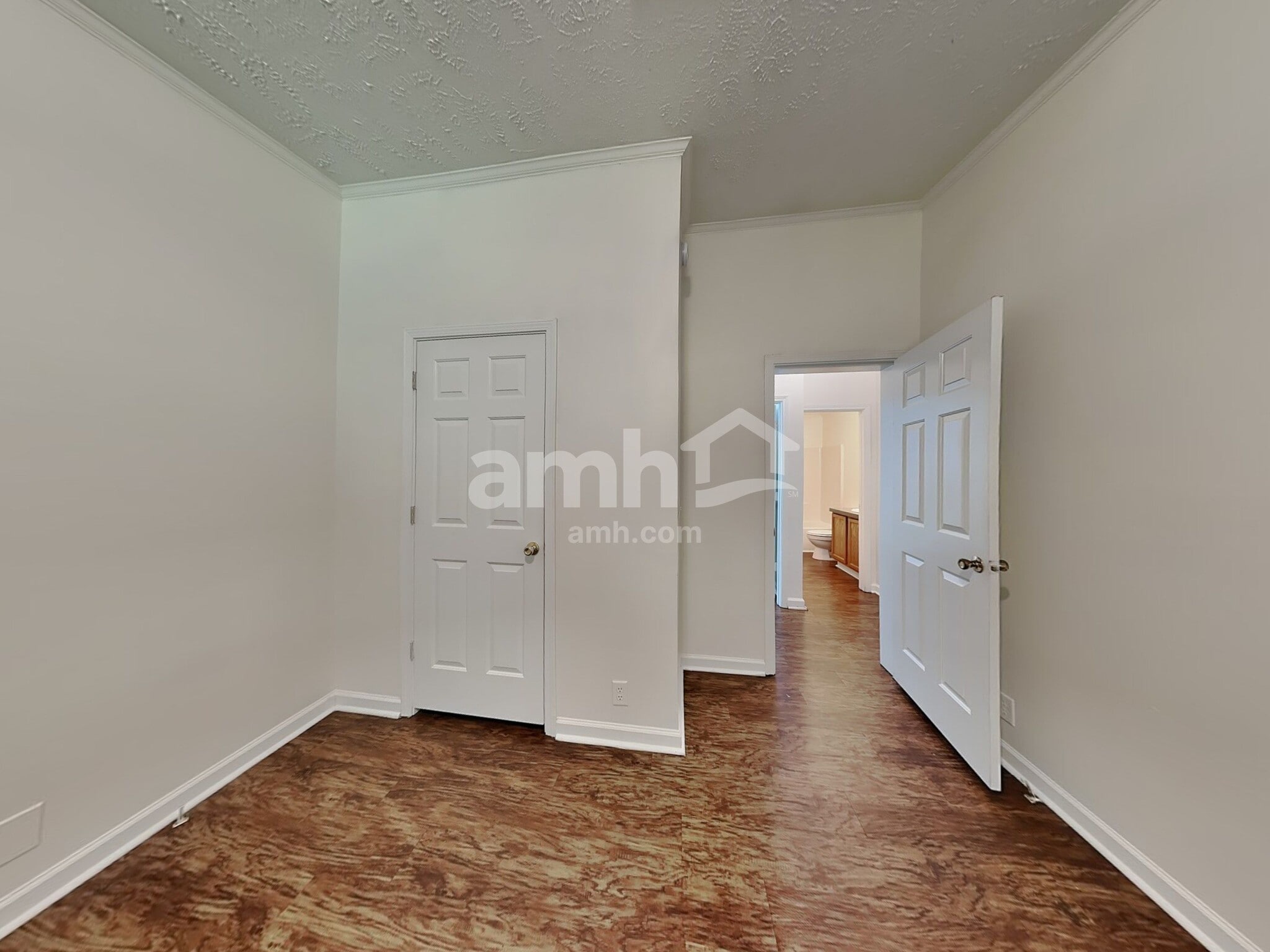 Building Photo - 495 Hunnicut Rd SE