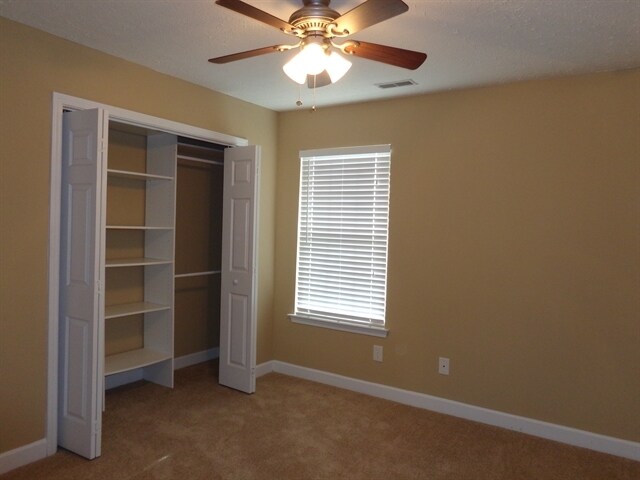 Building Photo - 1908 Thesa Ct