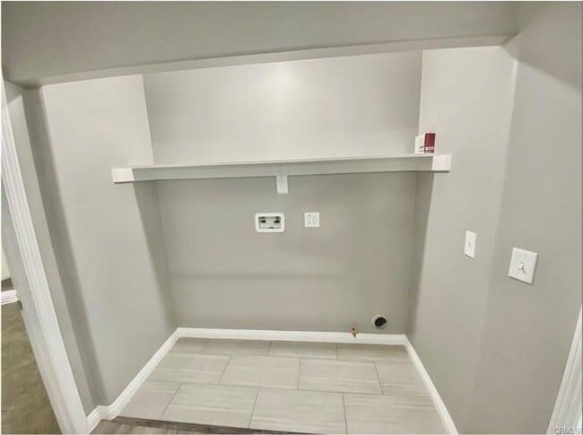 Building Photo - BROADWAY(10617)