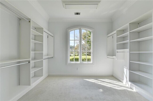 Building Photo - 8330 Royal Melbourne Way