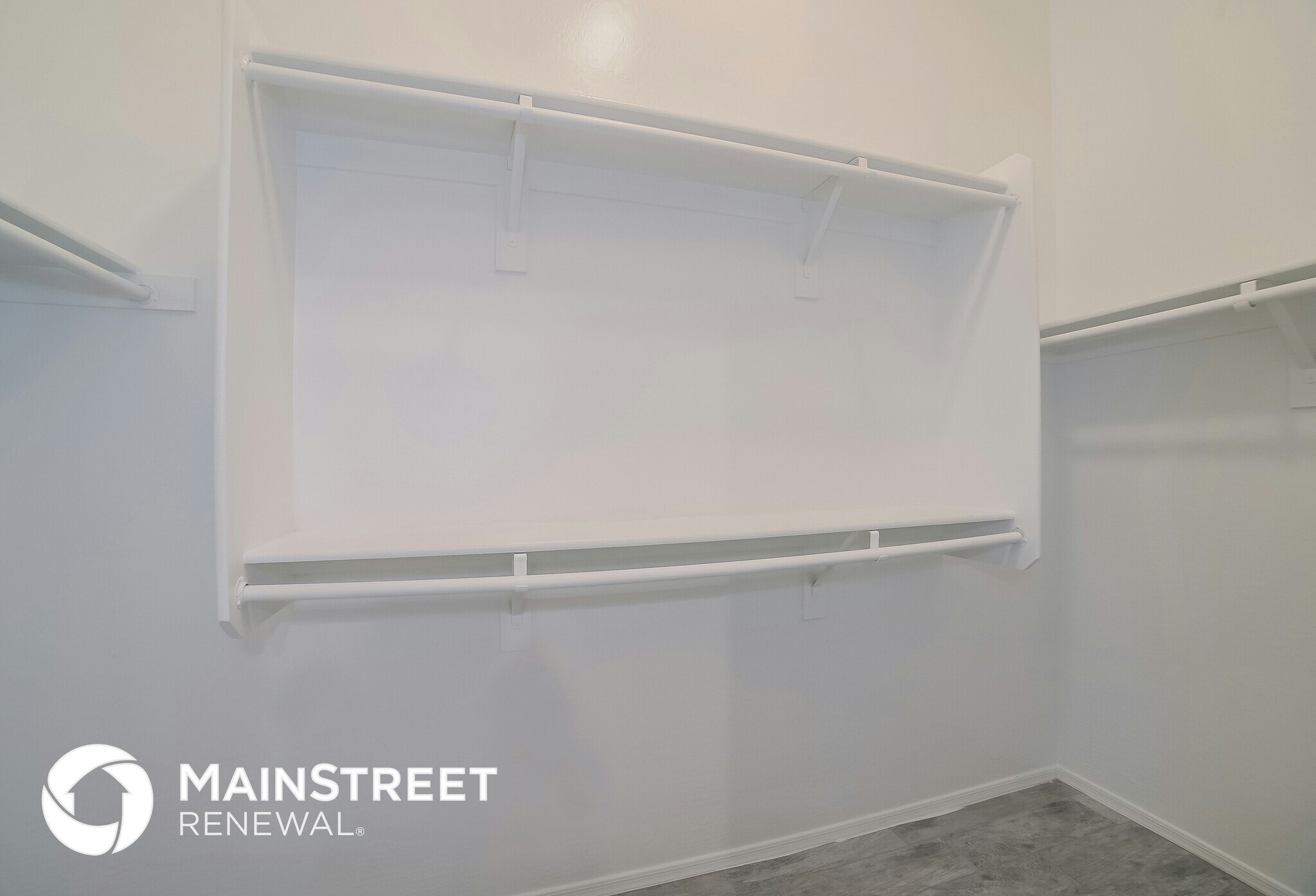 Building Photo - 7917 W Hess Ave