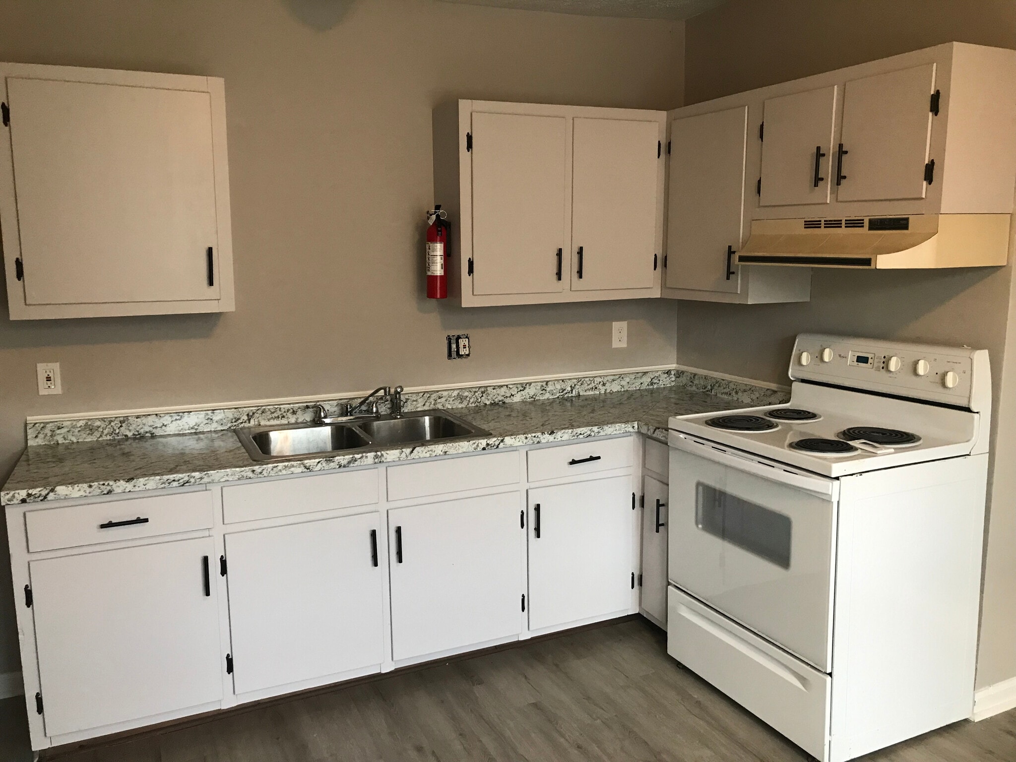 Kitchen - 1110 Broad St