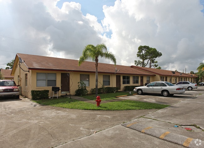 Building Photo - Phoenix Place Apartments