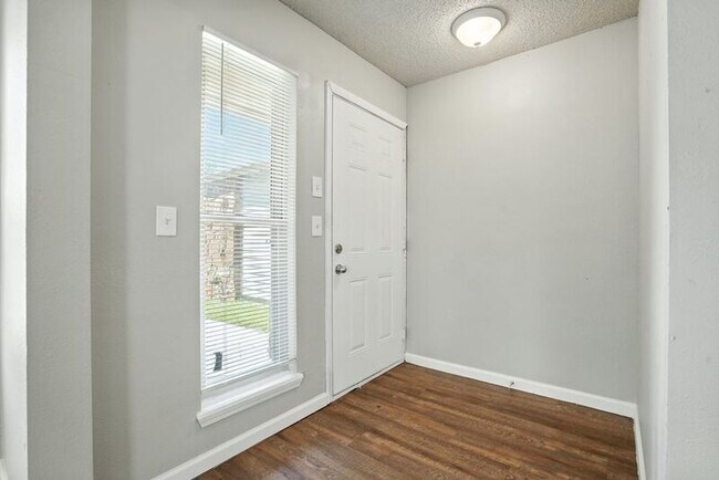 Building Photo - 2929 S 138th E Pl