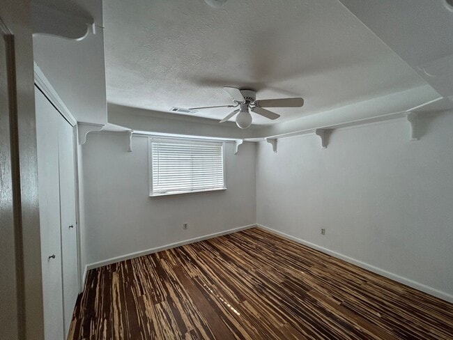 Building Photo - Lots of NEW