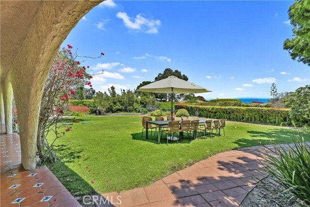 Building Photo - 7161 Grasswood Ave