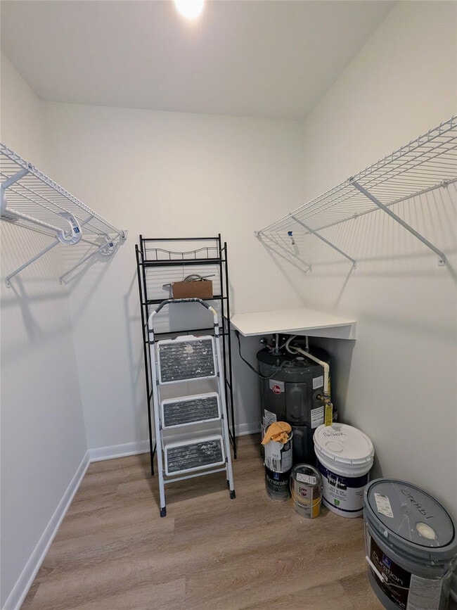 Building Photo - 3101 Oakland Shores Dr