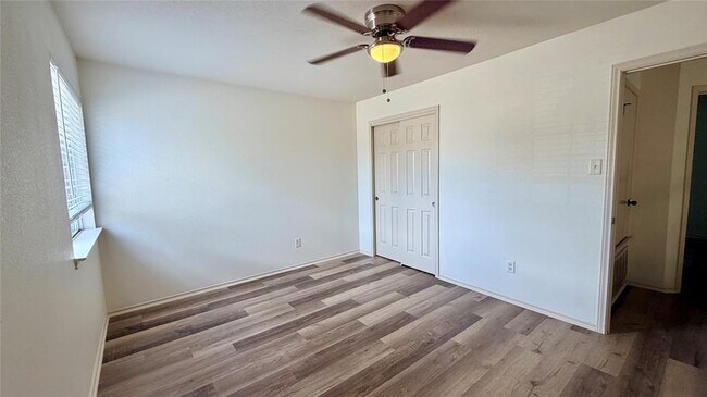 Building Photo - 1005 Traci Michelle Dr