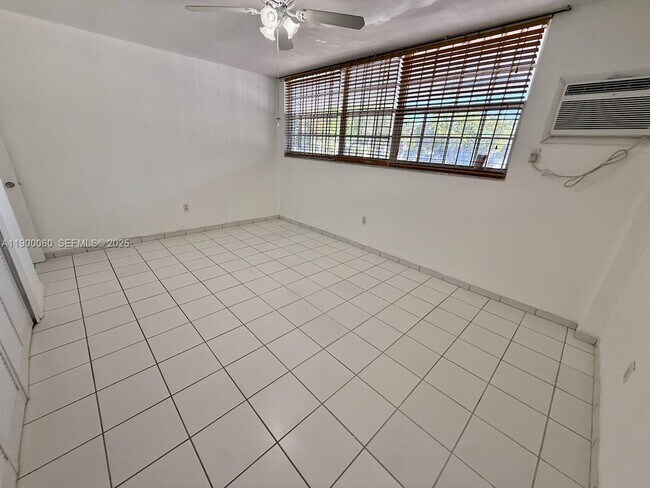 Building Photo - 8000 Tatum Waterway Dr