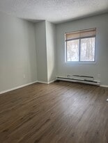 Building Photo - 3108 Chelsea Cv S