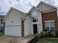 Building Photo - 2715 Cloven Pl