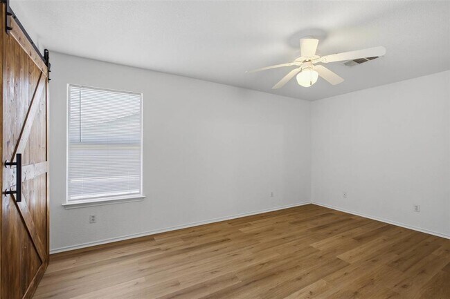Building Photo - 13808 Harris Ridge Blvd