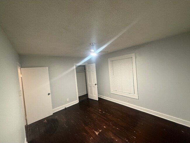 Building Photo - 3221 Wolfe St