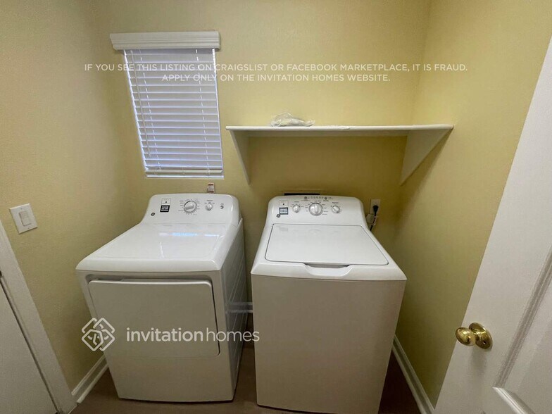 Building Photo - 12408 W Marshall Ave