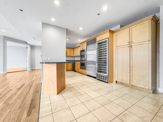 Building Photo - 415 E North Water St