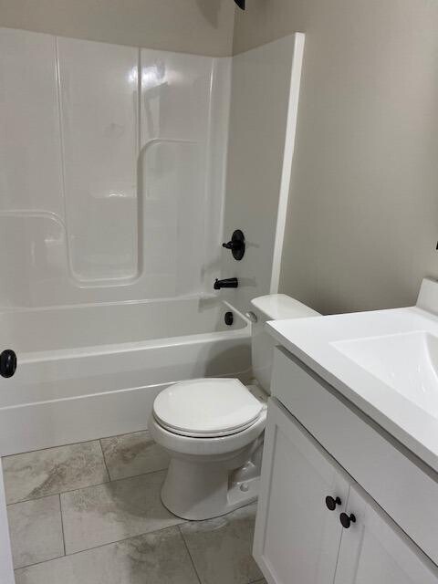 Building Photo - 540 Spinnaker Dr