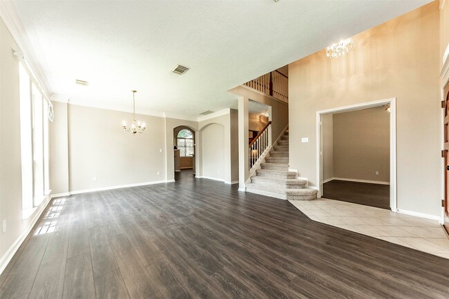 Building Photo - 2608 Leroy St