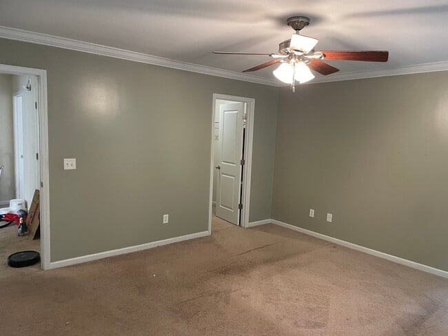Building Photo - 329 Blythe Creek Dr
