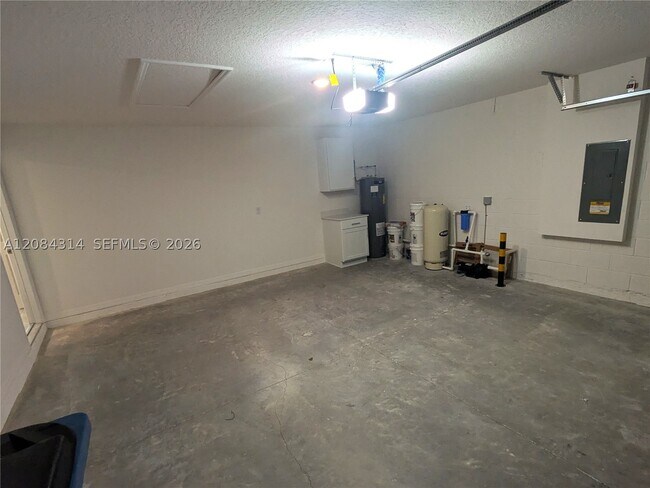 Building Photo - 1329 Biarritz St NW