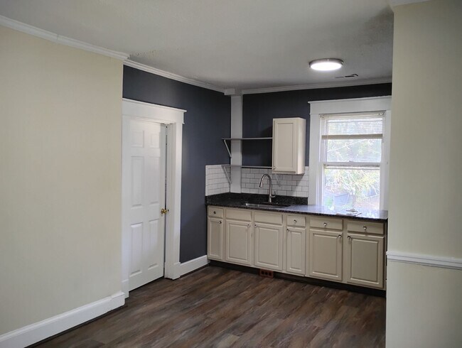 Building Photo - Maryland Ave