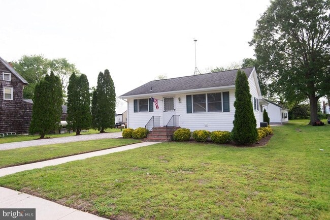 Building Photo - 110 Middle St