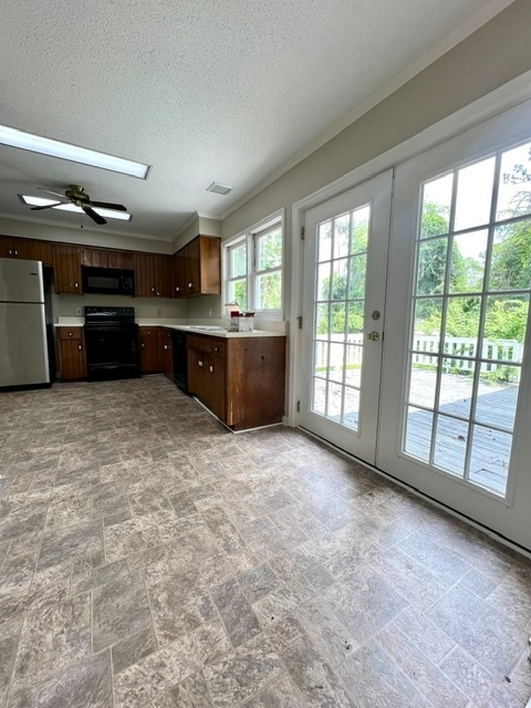 Building Photo - 2115 Northwood Cir