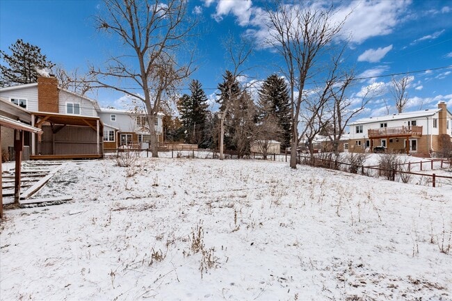 Building Photo - 982 E Briarwood Cir S