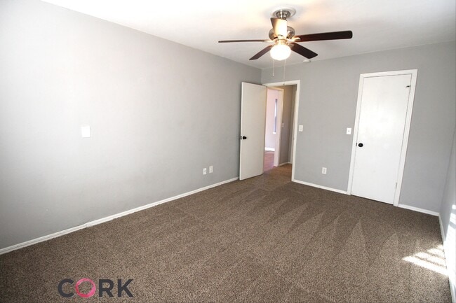 Building Photo - 609 Belle Air Ave