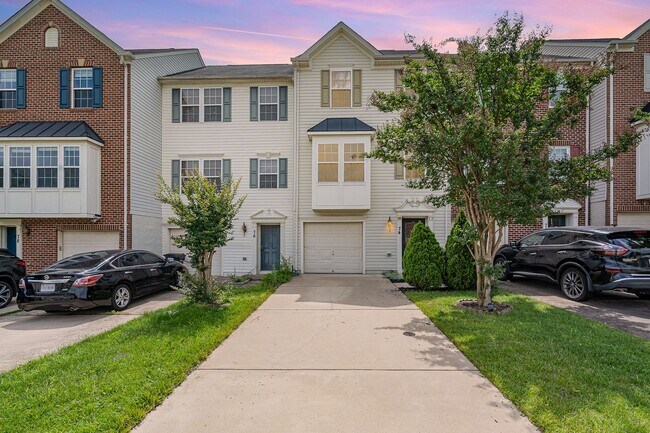 Primary Photo - NORTH STAFFORD WELL MAINTAINED TOWNHOME FO...